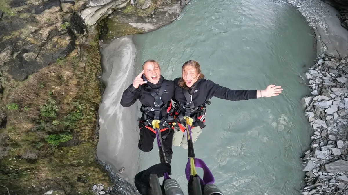 Foto während Bungeejump in Neuseeland