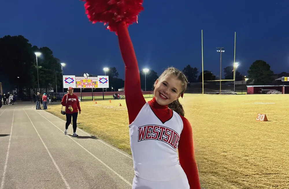 Austausch-Schuelerin beim Cheerleaden in den USA